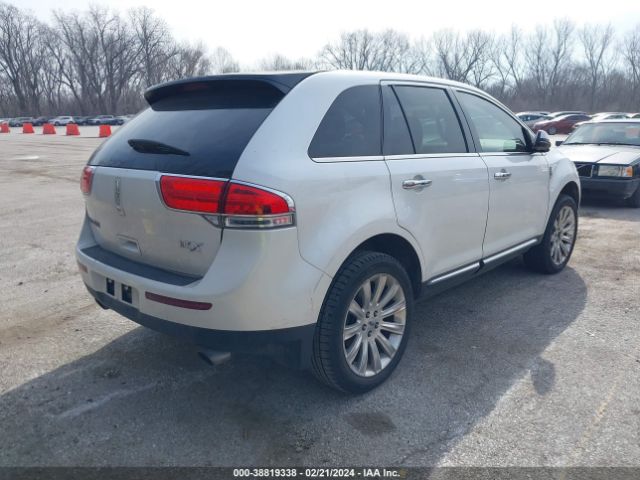 Photo 3 VIN: 2LMDJ6JKXEBL12673 - LINCOLN MKX 