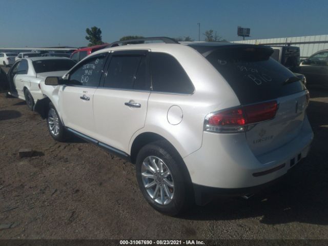 Photo 2 VIN: 2LMDJ6JKXFBL22797 - LINCOLN MKX 