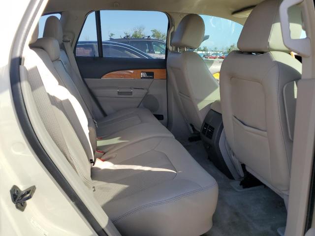 Photo 10 VIN: 2LMDJ6JKXFBL25361 - LINCOLN MKX 