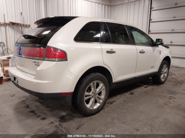 Photo 3 VIN: 2LMDJ8JC0ABJ26249 - LINCOLN MKX 