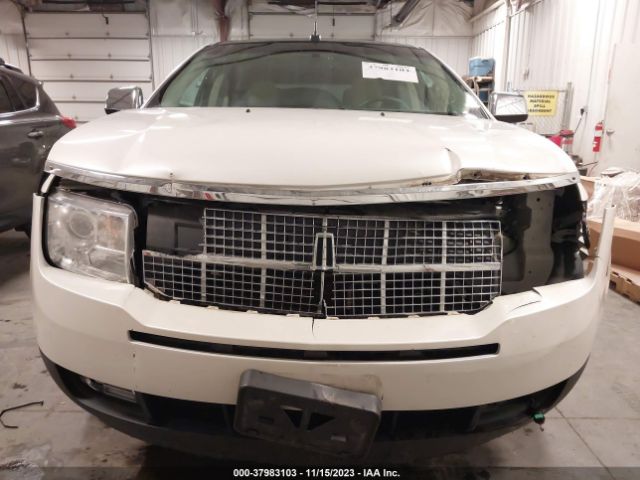 Photo 5 VIN: 2LMDJ8JC0ABJ26249 - LINCOLN MKX 