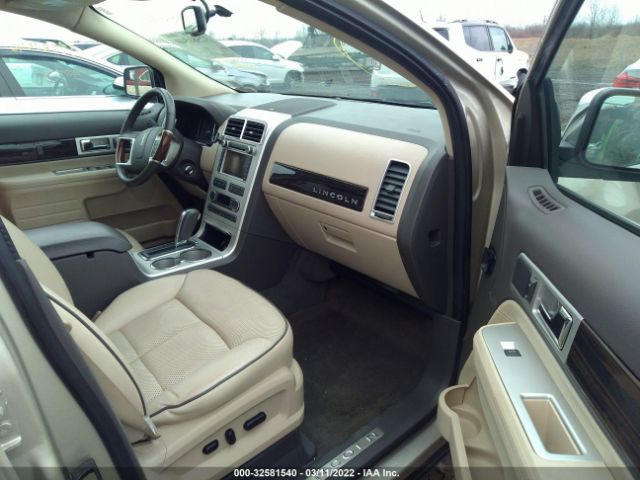 Photo 4 VIN: 2LMDJ8JC0ABJ28843 - LINCOLN MKX 