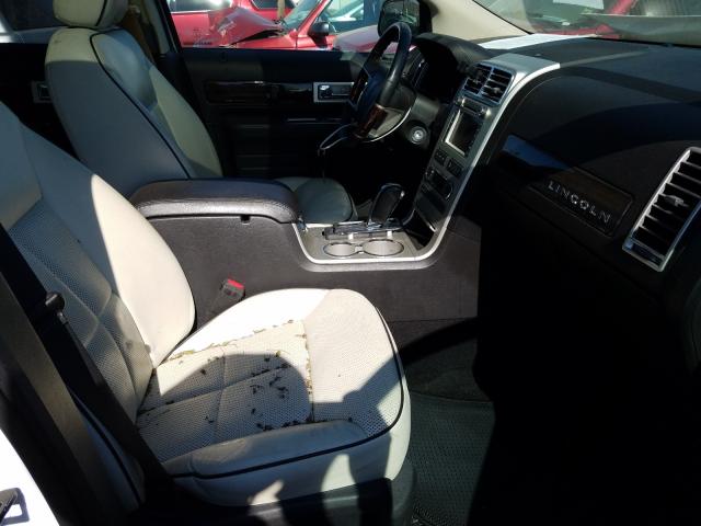 Photo 4 VIN: 2LMDJ8JC2ABJ30576 - LINCOLN MKX 