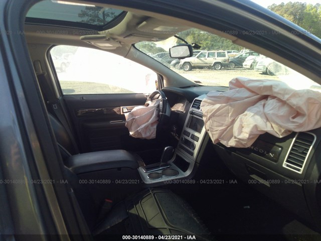 Photo 4 VIN: 2LMDJ8JC3ABJ04973 - LINCOLN MKX 