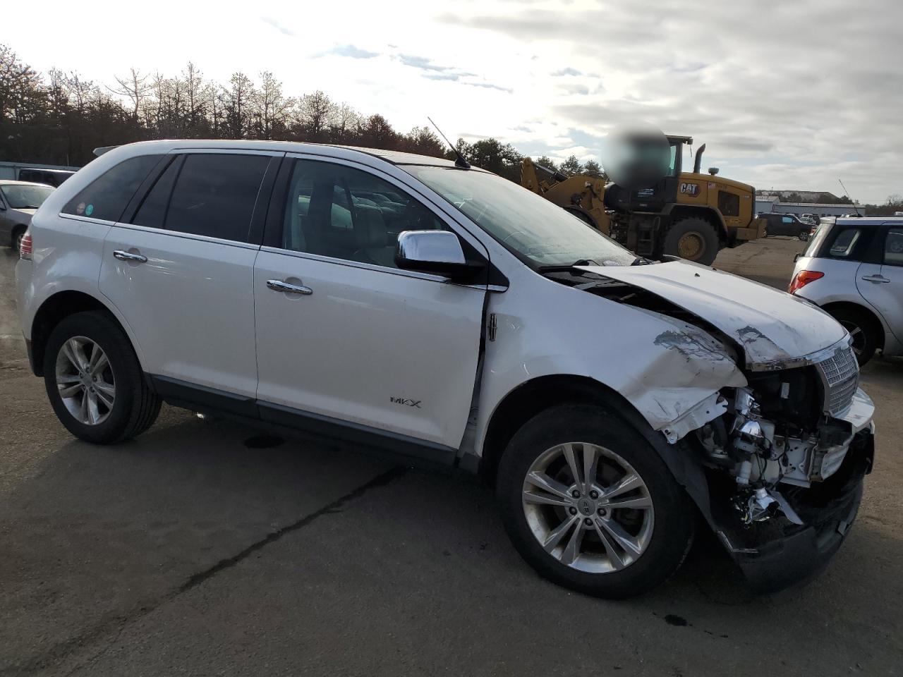 Photo 3 VIN: 2LMDJ8JC4ABJ01399 - LINCOLN MKX 