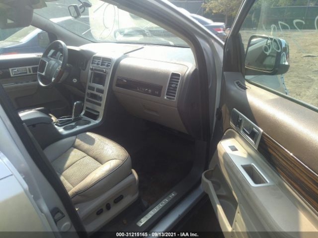 Photo 4 VIN: 2LMDJ8JC6ABJ28488 - LINCOLN MKX 