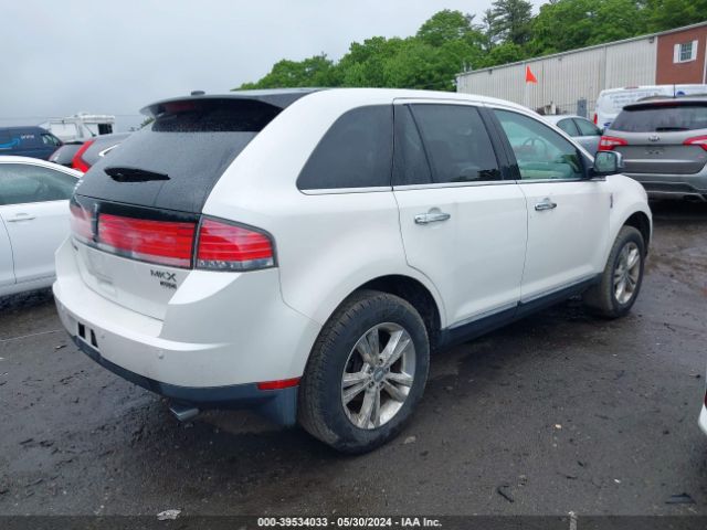 Photo 3 VIN: 2LMDJ8JC7ABJ25728 - LINCOLN MKX 