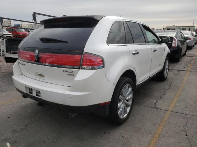 Photo 3 VIN: 2LMDJ8JC8ABJ17461 - LINCOLN MKX 