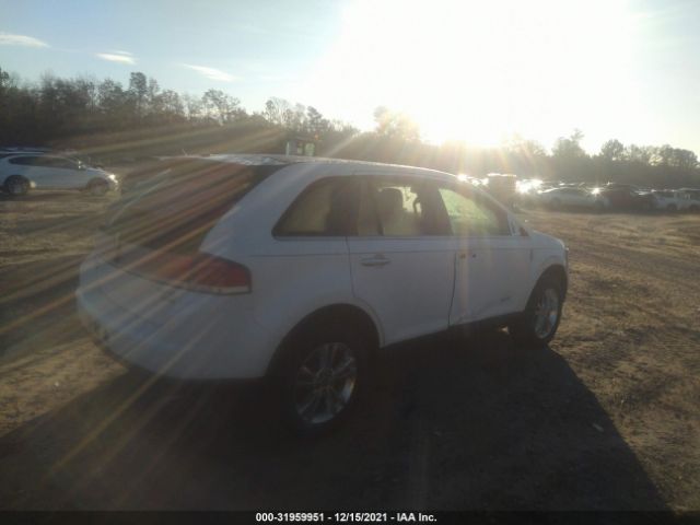 Photo 3 VIN: 2LMDJ8JCXABJ11841 - LINCOLN MKX 