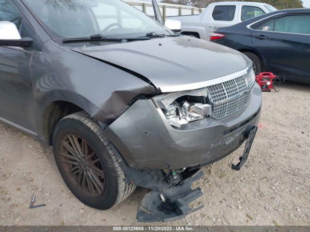 Photo 5 VIN: 2LMDJ8JCXABJ28610 - LINCOLN MKX 