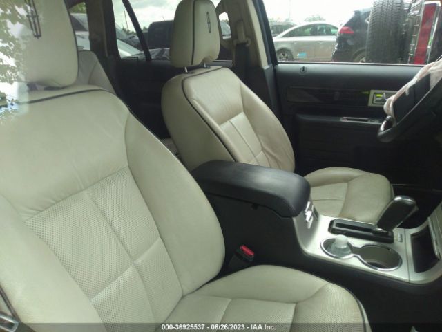 Photo 4 VIN: 2LMDJ8JCXABJ32527 - LINCOLN MKX 