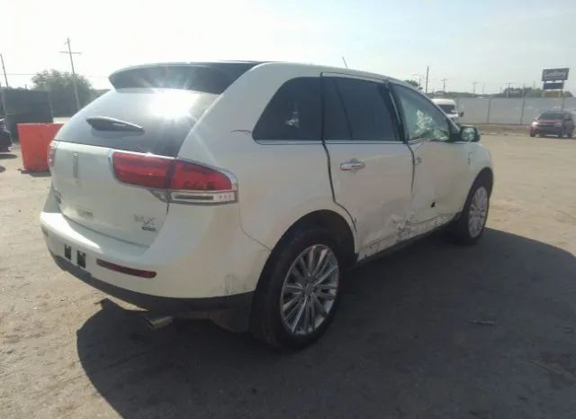 Photo 3 VIN: 2LMDJ8JK0CBL02436 - LINCOLN MKX 