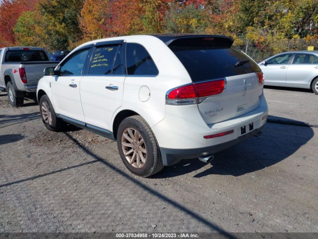 Photo 2 VIN: 2LMDJ8JK0CBL11234 - LINCOLN MKX 