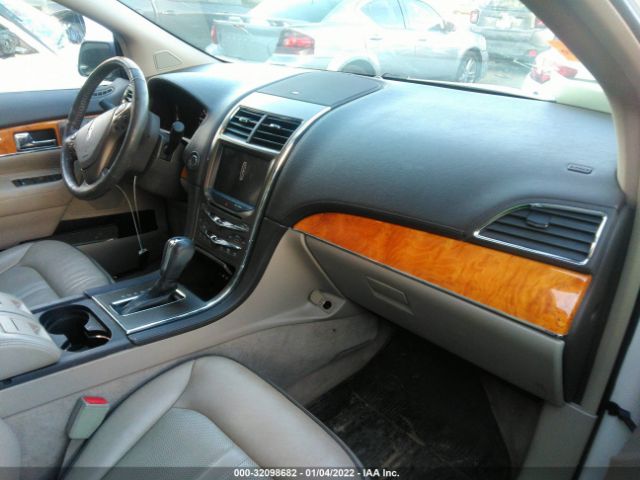 Photo 4 VIN: 2LMDJ8JK0CBL17535 - LINCOLN MKX 