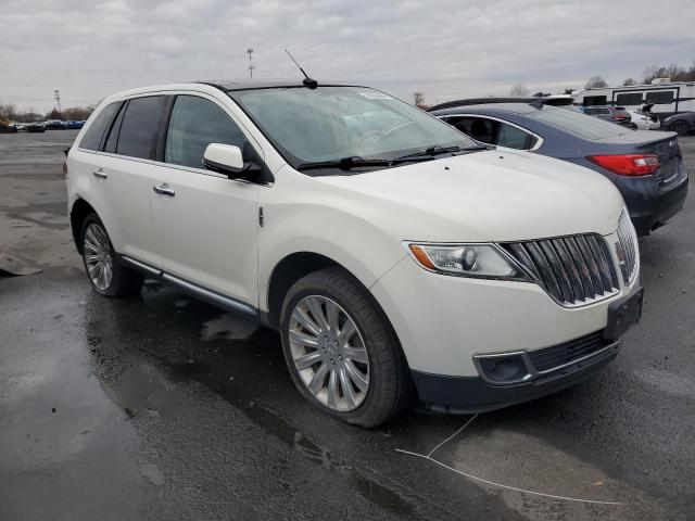 Photo 3 VIN: 2LMDJ8JK0DBL30495 - LINCOLN MKX 