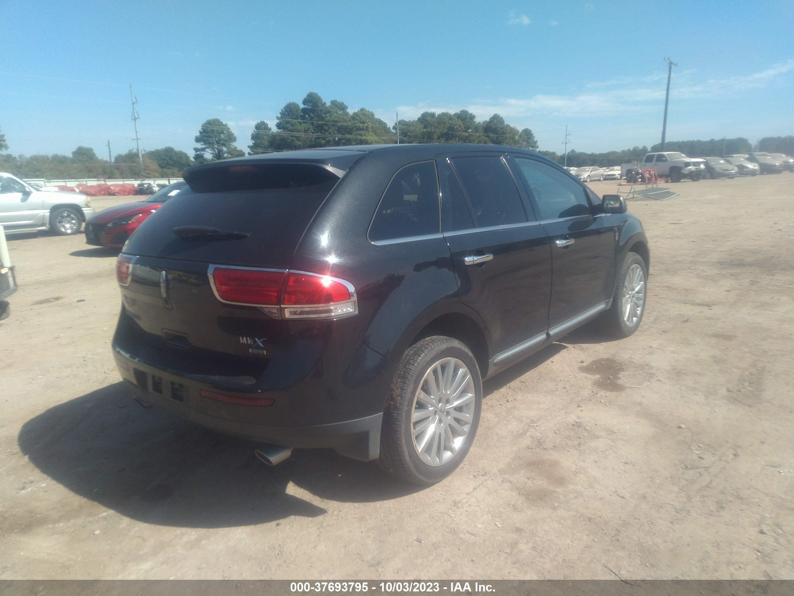 Photo 3 VIN: 2LMDJ8JK1DBL36810 - LINCOLN MKX 