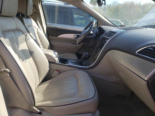 Photo 4 VIN: 2LMDJ8JK2CBL05063 - LINCOLN MKX 