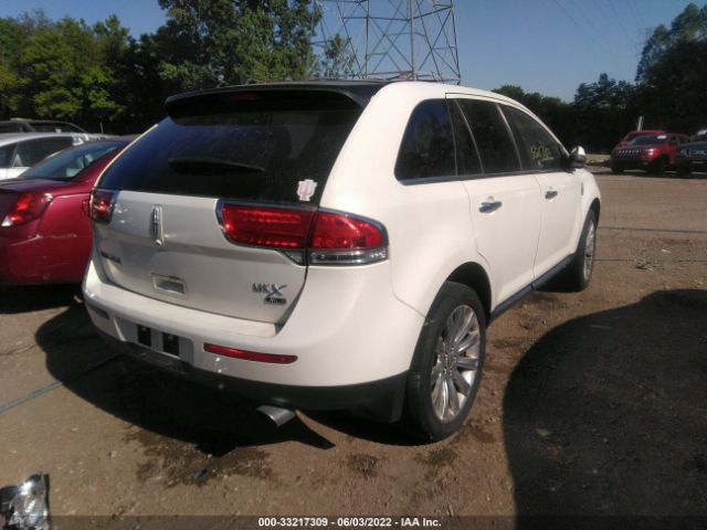 Photo 3 VIN: 2LMDJ8JK2CBL14569 - LINCOLN MKX 