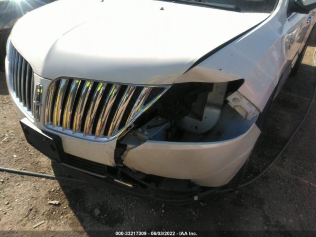 Photo 5 VIN: 2LMDJ8JK2CBL14569 - LINCOLN MKX 