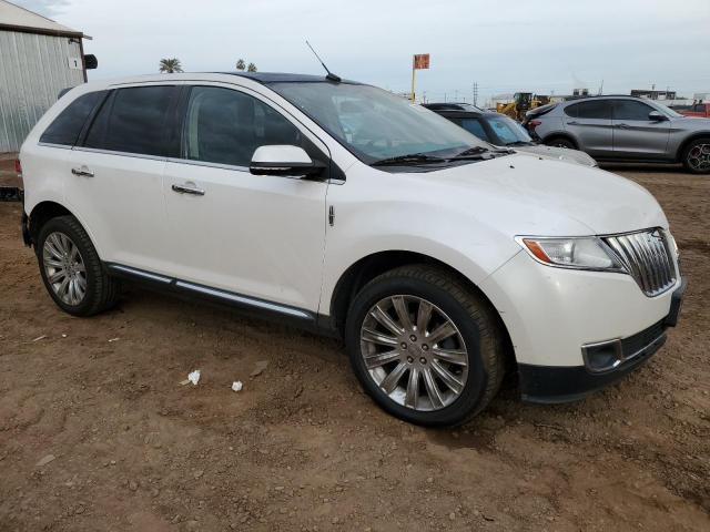 Photo 3 VIN: 2LMDJ8JK2CBL18573 - LINCOLN MKX 