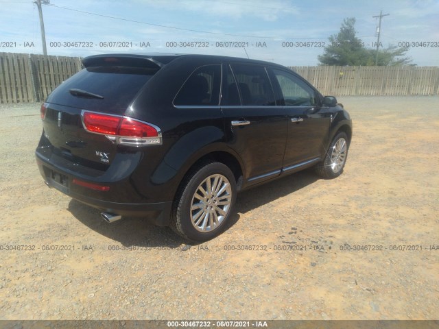 Photo 3 VIN: 2LMDJ8JK2DBL35424 - LINCOLN MKX 