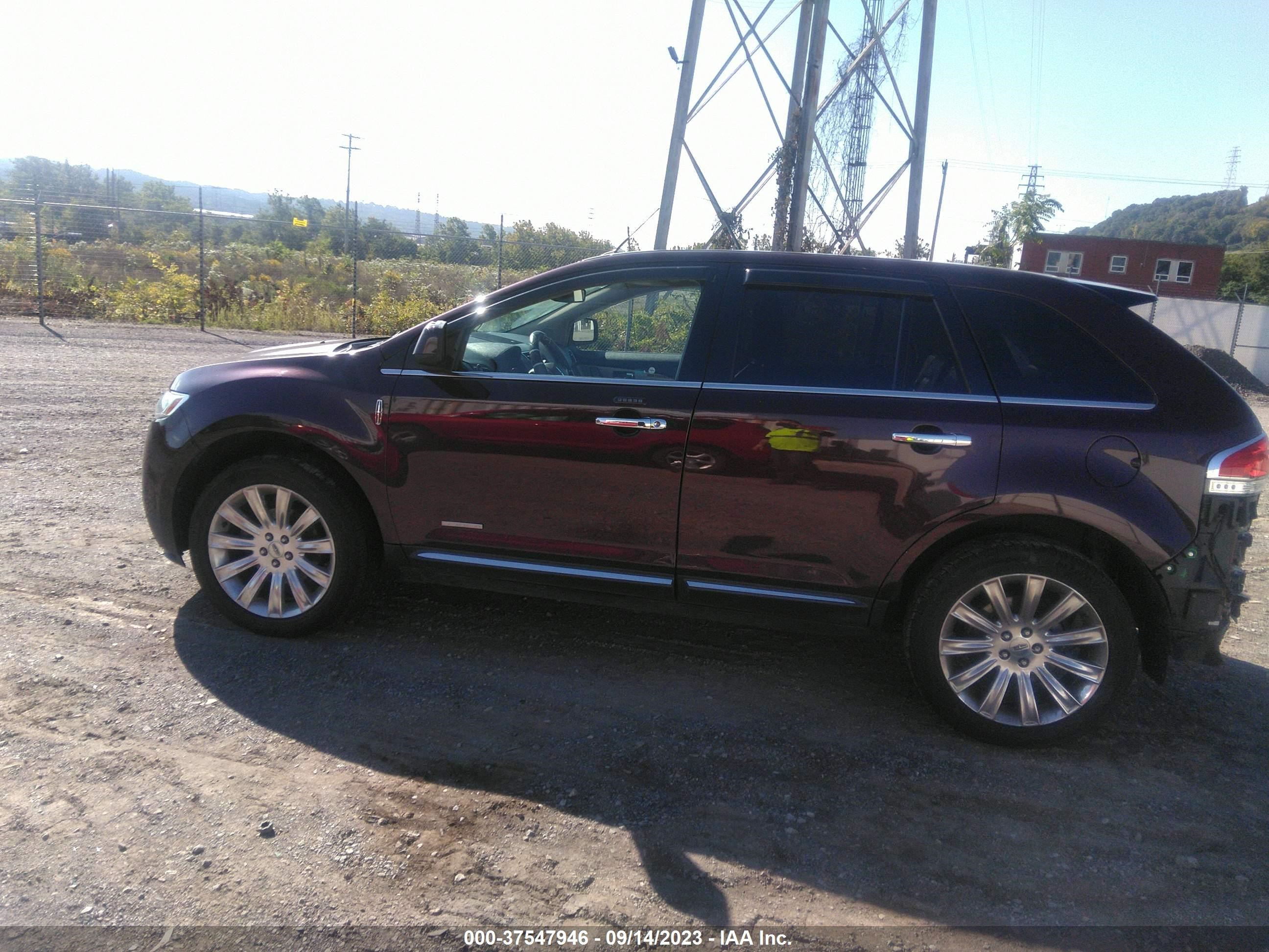 Photo 14 VIN: 2LMDJ8JK3BBJ11706 - LINCOLN MKX 