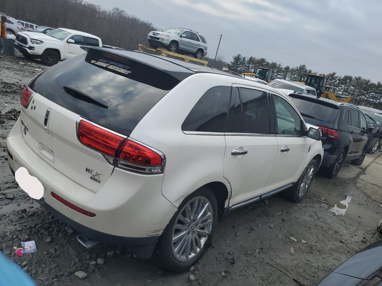 Photo 2 VIN: 2LMDJ8JK3BBJ30272 - LINCOLN MKX 