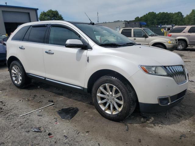 Photo 3 VIN: 2LMDJ8JK3CBL01863 - LINCOLN MKX 