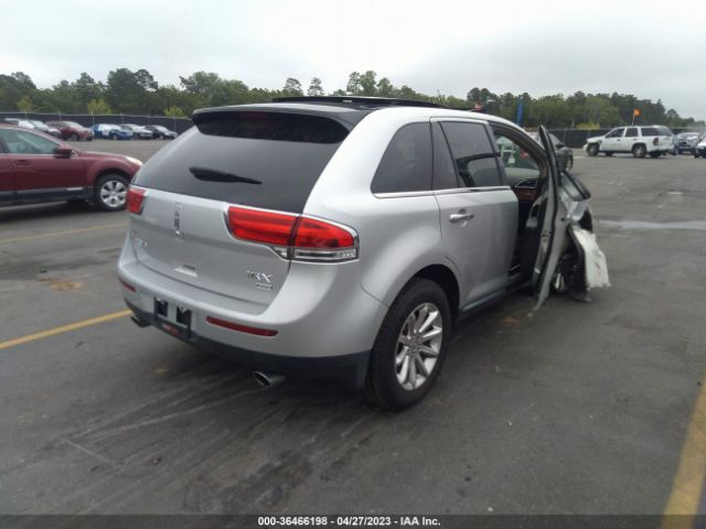 Photo 3 VIN: 2LMDJ8JK3DBL22231 - LINCOLN MKX 