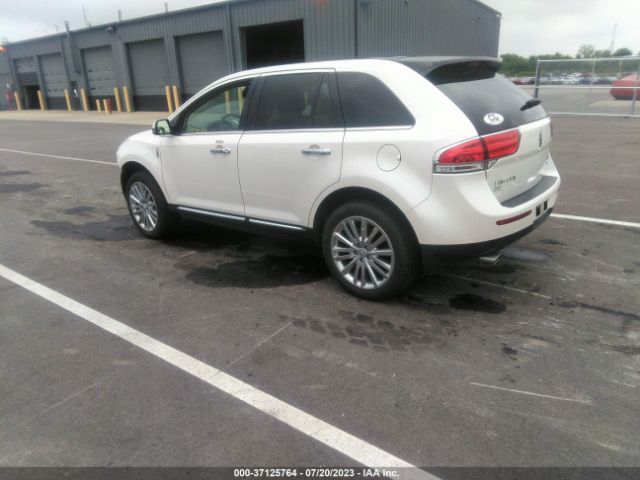 Photo 2 VIN: 2LMDJ8JK3FBL31515 - LINCOLN MKX 