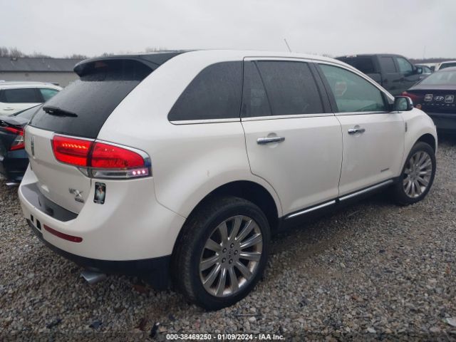 Photo 3 VIN: 2LMDJ8JK4FBL31281 - LINCOLN MKX 