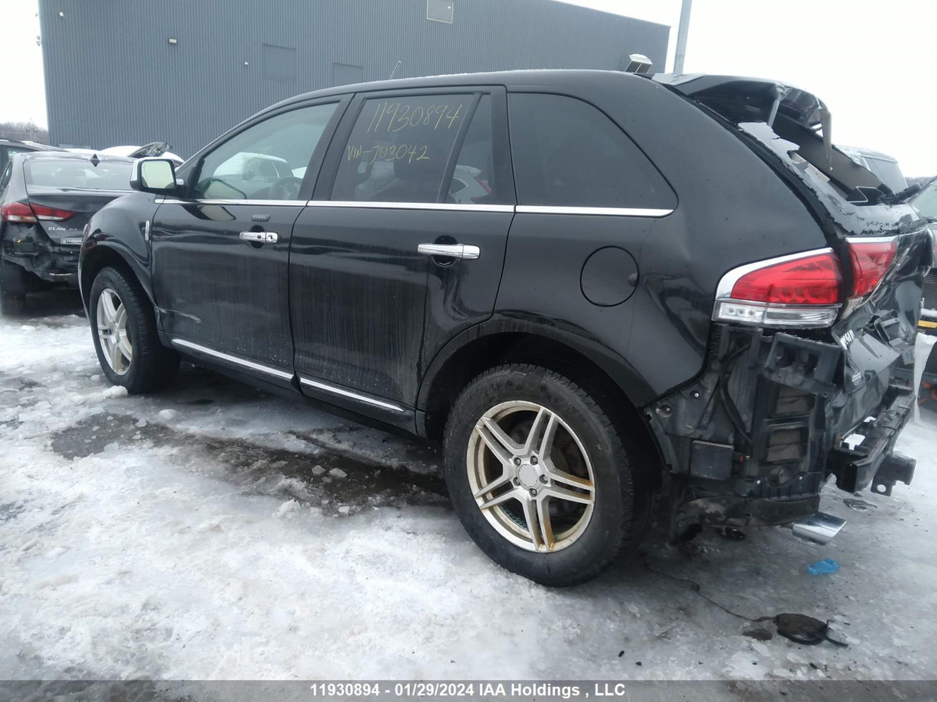 Photo 2 VIN: 2LMDJ8JK5BBJ03042 - LINCOLN MKX 