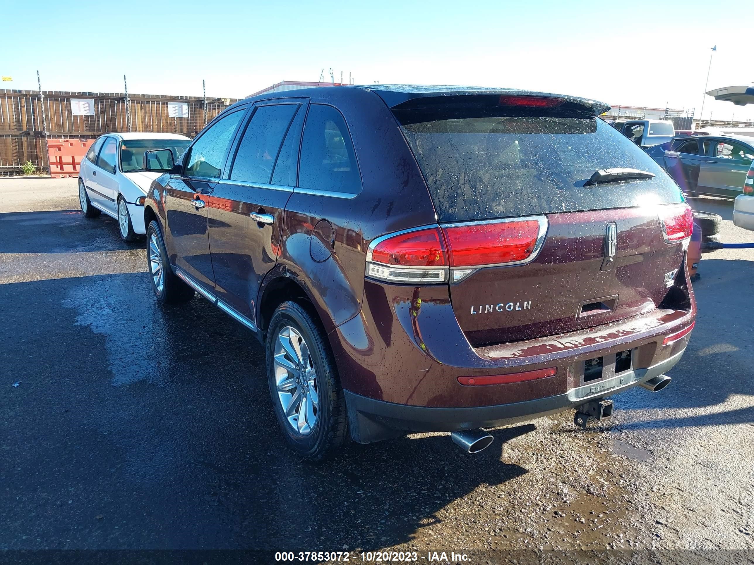 Photo 2 VIN: 2LMDJ8JK5BBJ06555 - LINCOLN MKX 