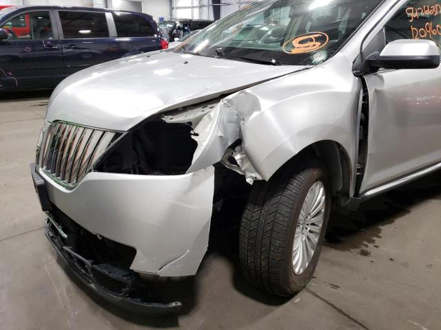 Photo 8 VIN: 2LMDJ8JK5EBL15640 - LINCOLN MKX 