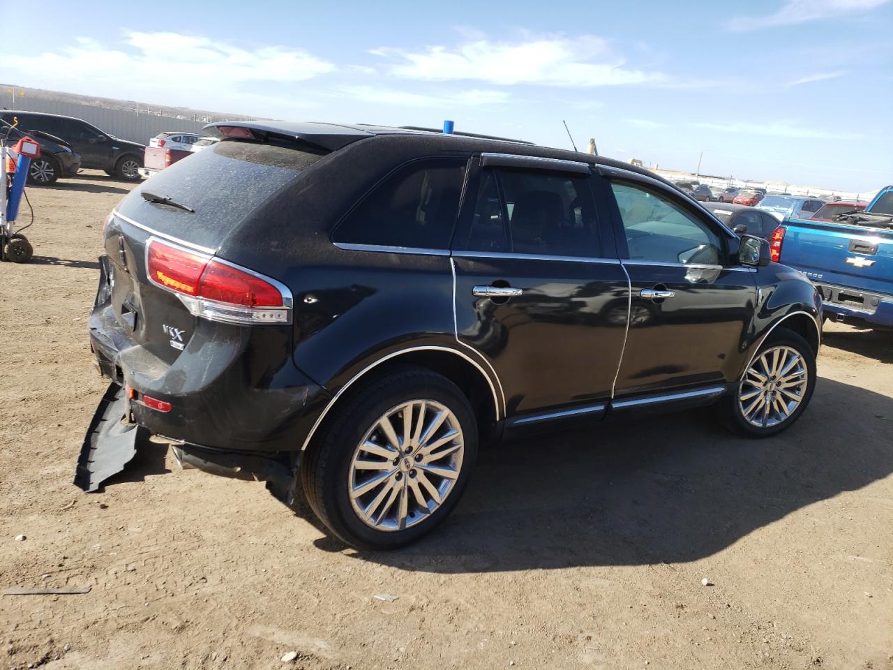 Photo 2 VIN: 2LMDJ8JK6BBJ03941 - LINCOLN MKX 