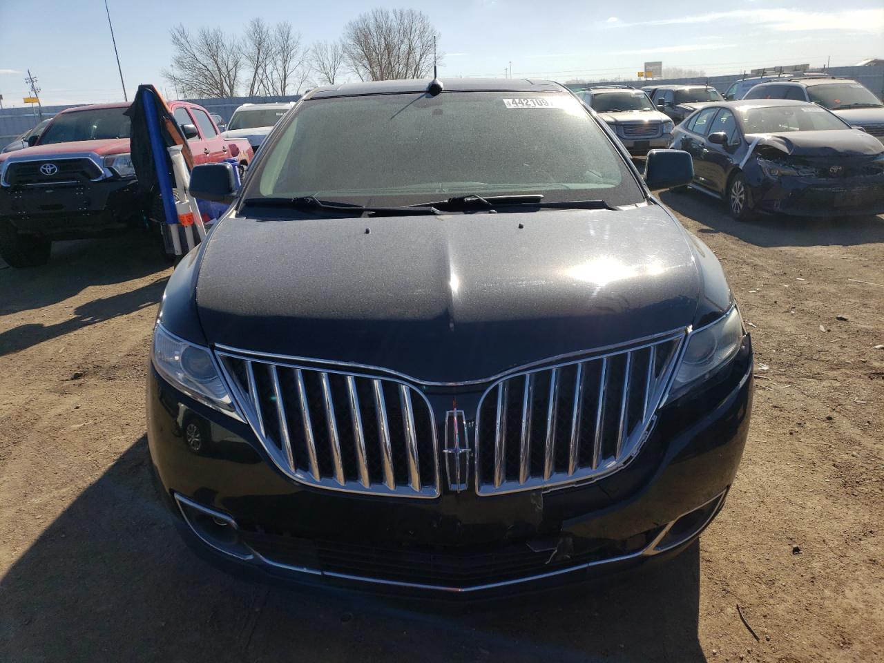 Photo 4 VIN: 2LMDJ8JK6BBJ03941 - LINCOLN MKX 