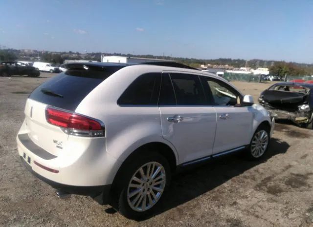 Photo 3 VIN: 2LMDJ8JK6BBJ07553 - LINCOLN MKX 