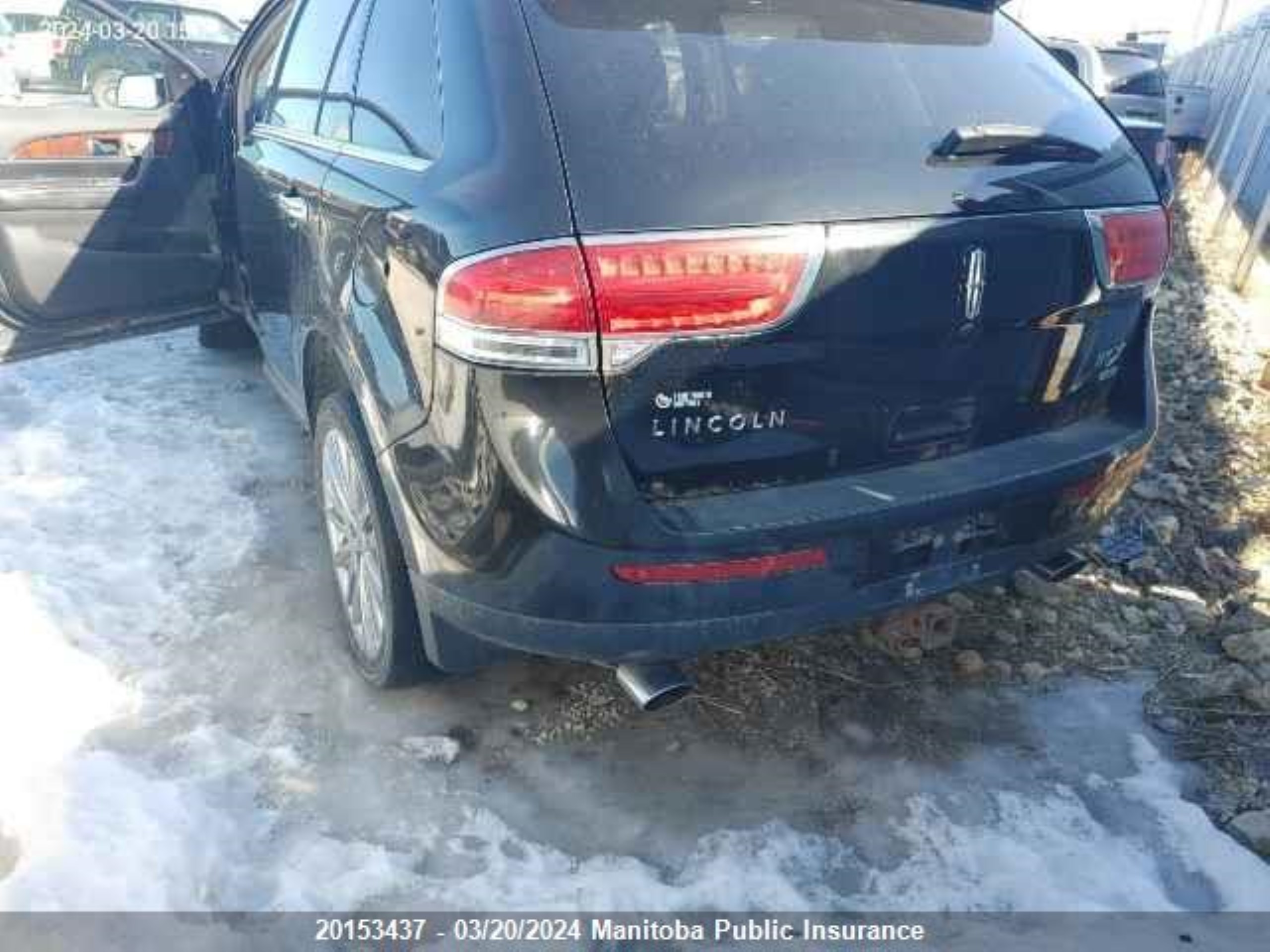 Photo 3 VIN: 2LMDJ8JK6BBJ18472 - LINCOLN MKX 