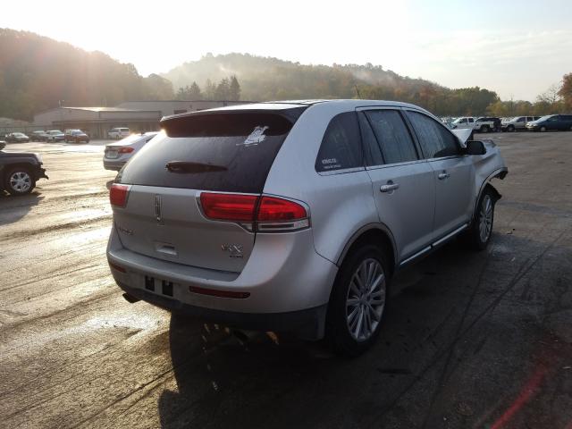 Photo 3 VIN: 2LMDJ8JK6CBL09715 - LINCOLN MKX 