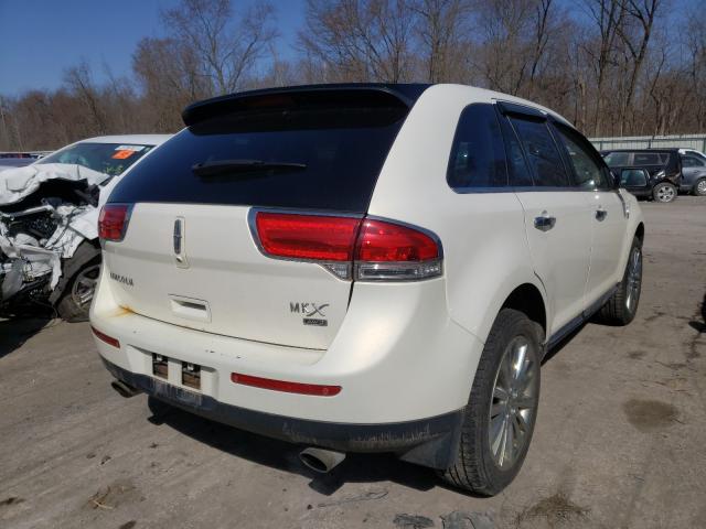 Photo 3 VIN: 2LMDJ8JK6CBL10413 - LINCOLN MKX 