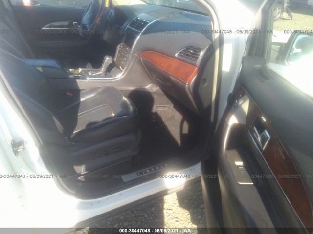 Photo 4 VIN: 2LMDJ8JK6DBL41596 - LINCOLN MKX 