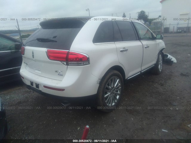 Photo 3 VIN: 2LMDJ8JK6FBL20329 - LINCOLN MKX 