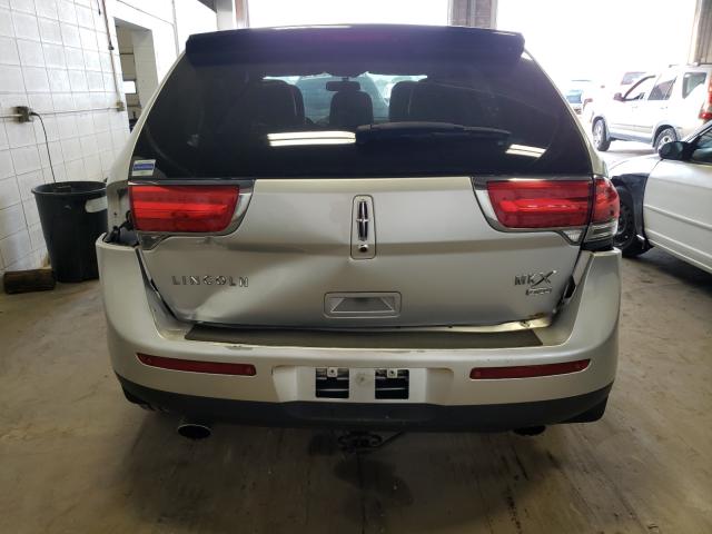 Photo 8 VIN: 2LMDJ8JK7BBJ00059 - LINCOLN MKX 