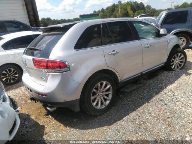 Photo 3 VIN: 2LMDJ8JK7BBJ08467 - LINCOLN MKX 