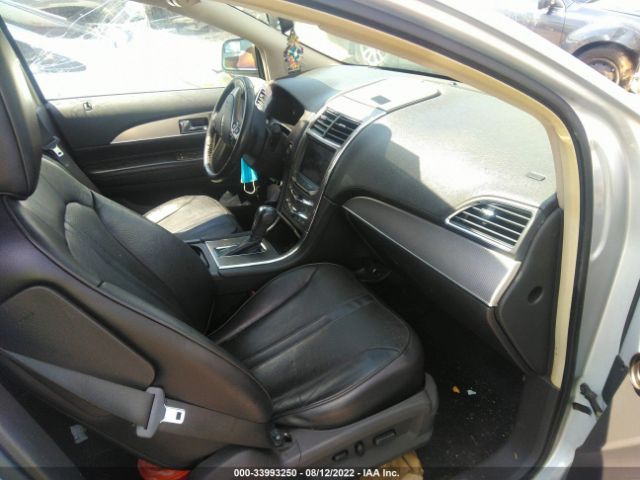 Photo 4 VIN: 2LMDJ8JK7BBJ08467 - LINCOLN MKX 