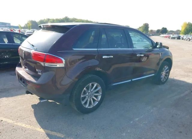 Photo 3 VIN: 2LMDJ8JK7BBJ13314 - LINCOLN MKX 