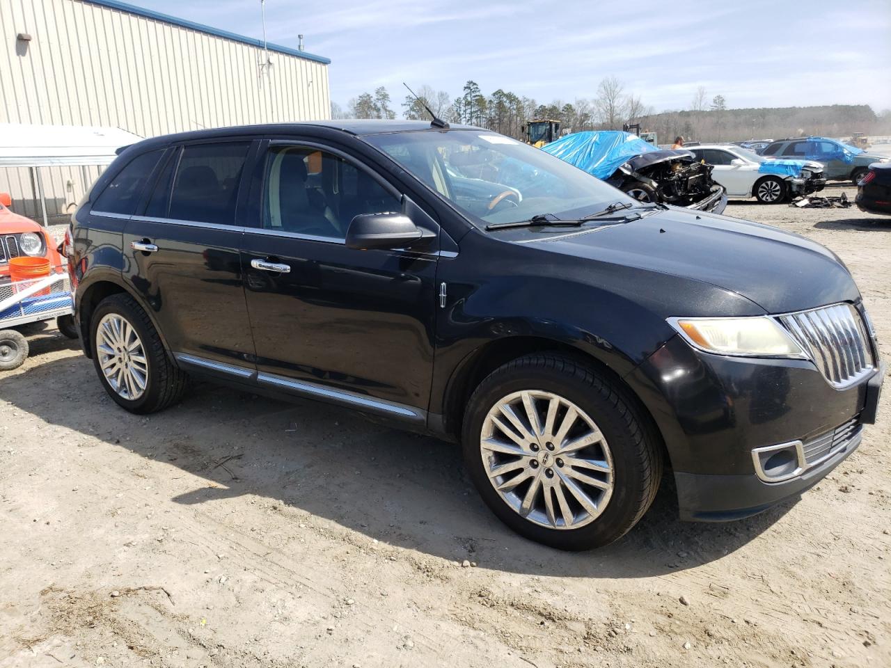 Photo 3 VIN: 2LMDJ8JK7BBJ24149 - LINCOLN MKX 