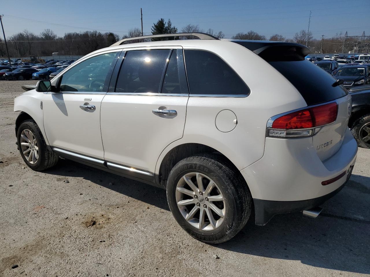 Photo 1 VIN: 2LMDJ8JK7FBL34899 - LINCOLN MKX 