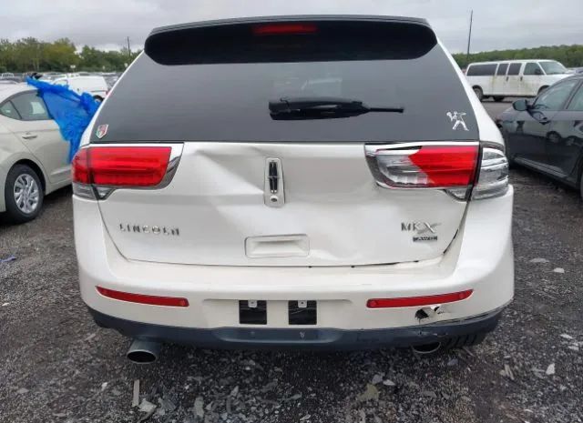 Photo 5 VIN: 2LMDJ8JK8EBL04745 - LINCOLN MKX 