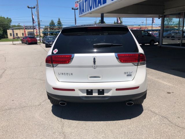 Photo 3 VIN: 2LMDJ8JK8EBL11615 - LINCOLN MKX 